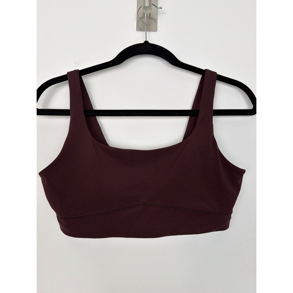 Vuori Sports Bra Small Burgundy Scoop Neck Removable Cups Activewear Yoga
